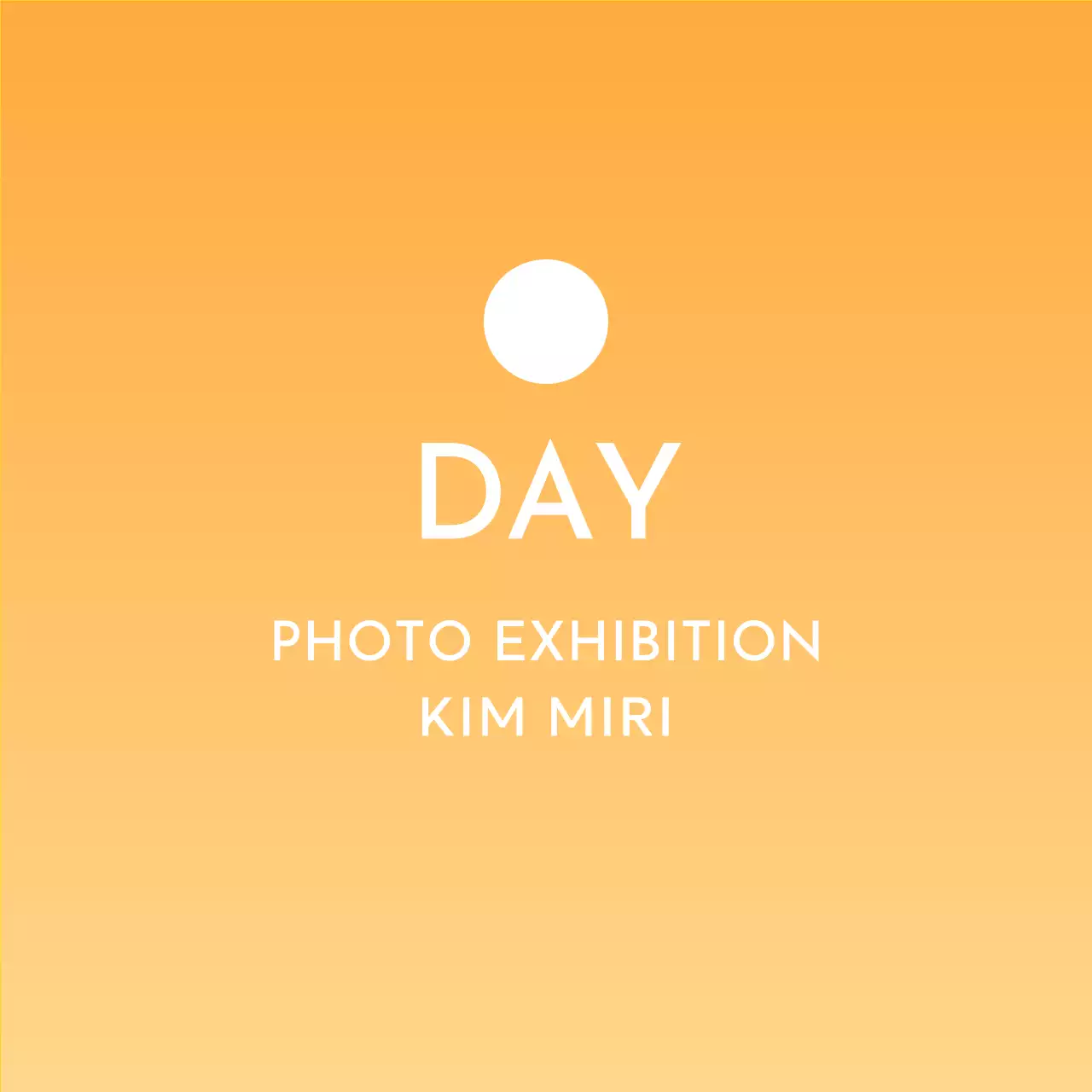 해와 달이 떠있는 그라데이션이 인상적인 깔끔한 디자인