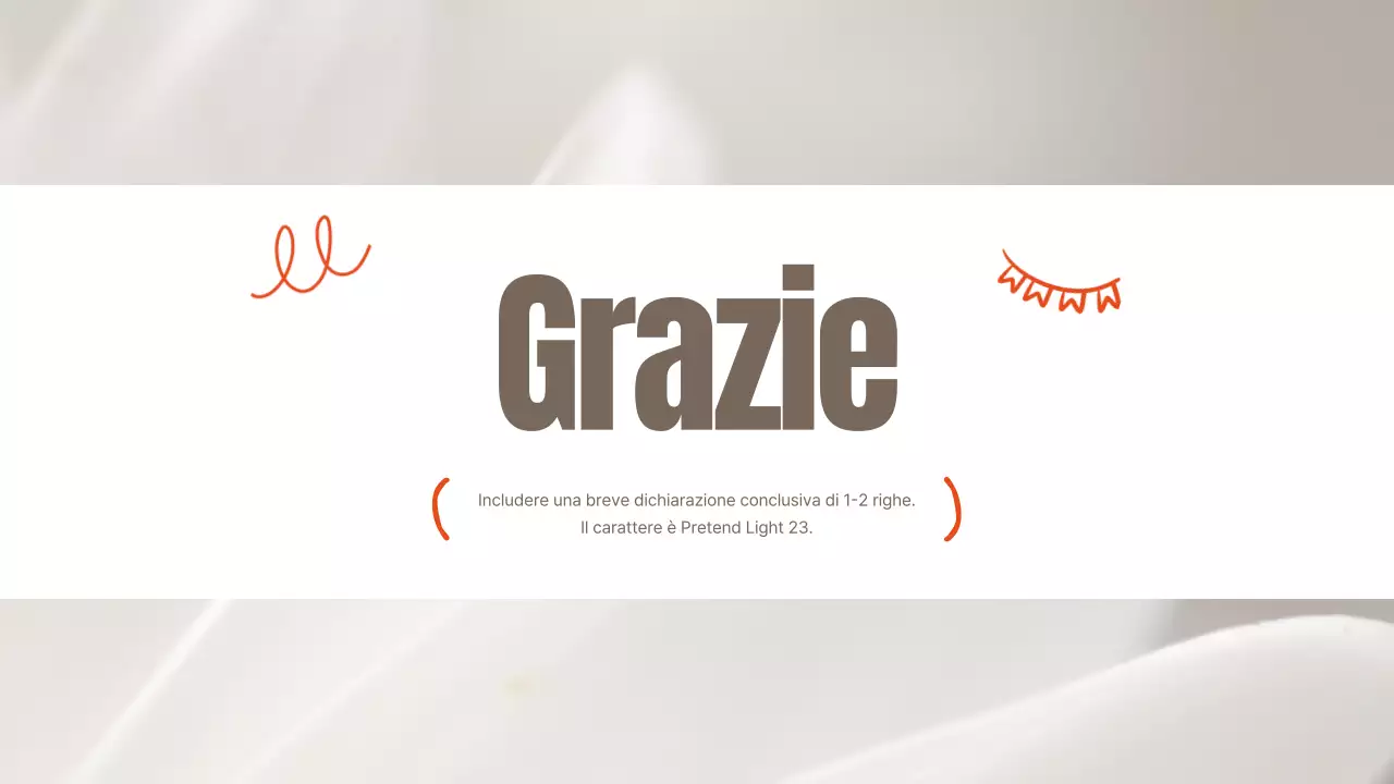 Fiori estivi arancioni e avorio spiegati