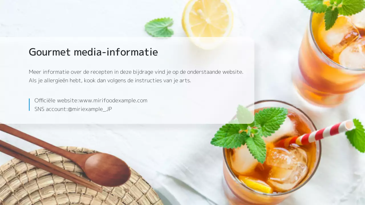 Een verfrissend zomerdessert introductie in geel en lichtblauw