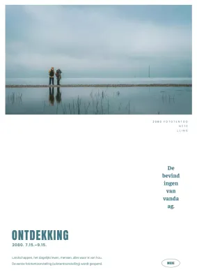 Lichtblauwe eenvoudige tentoonstellingsreclame.