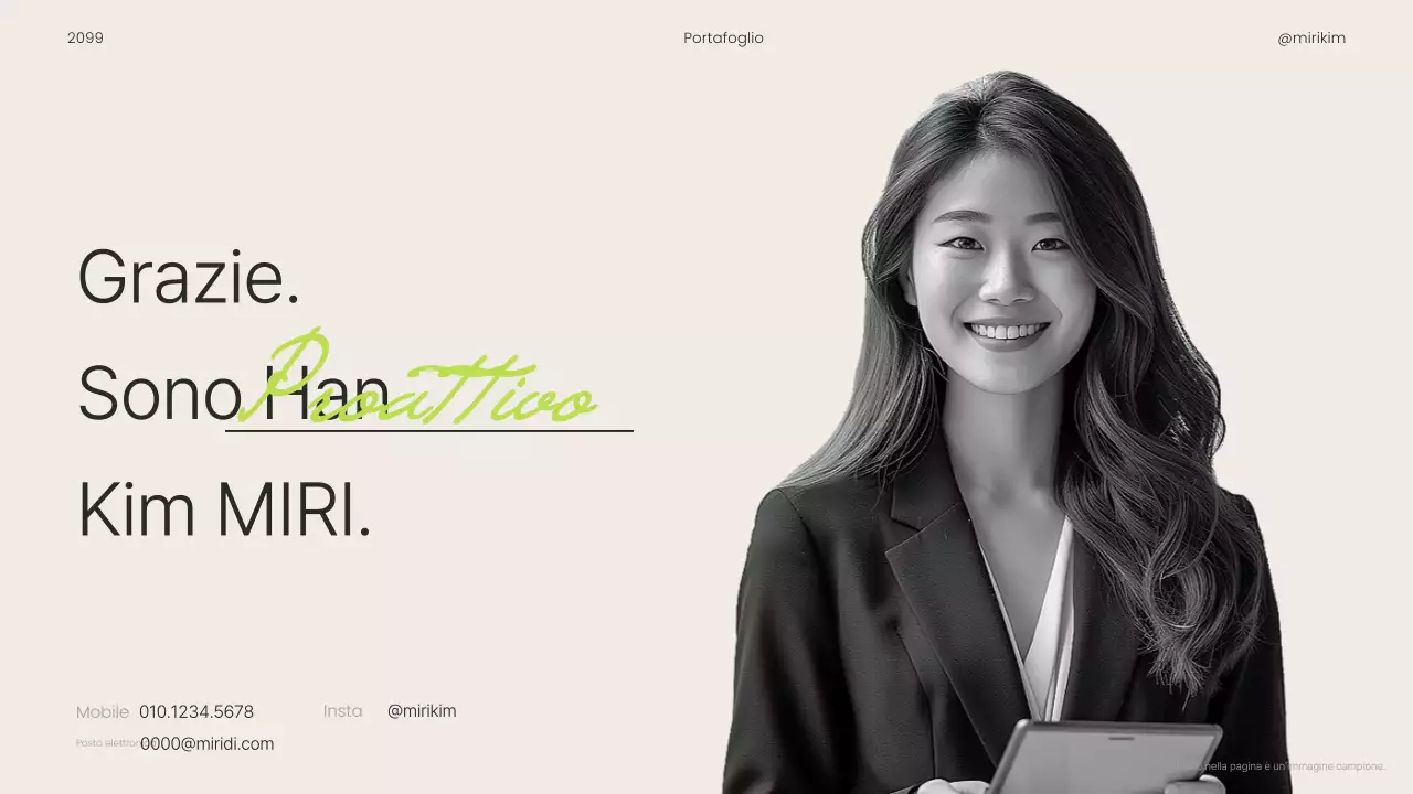 Un semplice portfolio stampabile per carrieristi, in verde lime e nero.