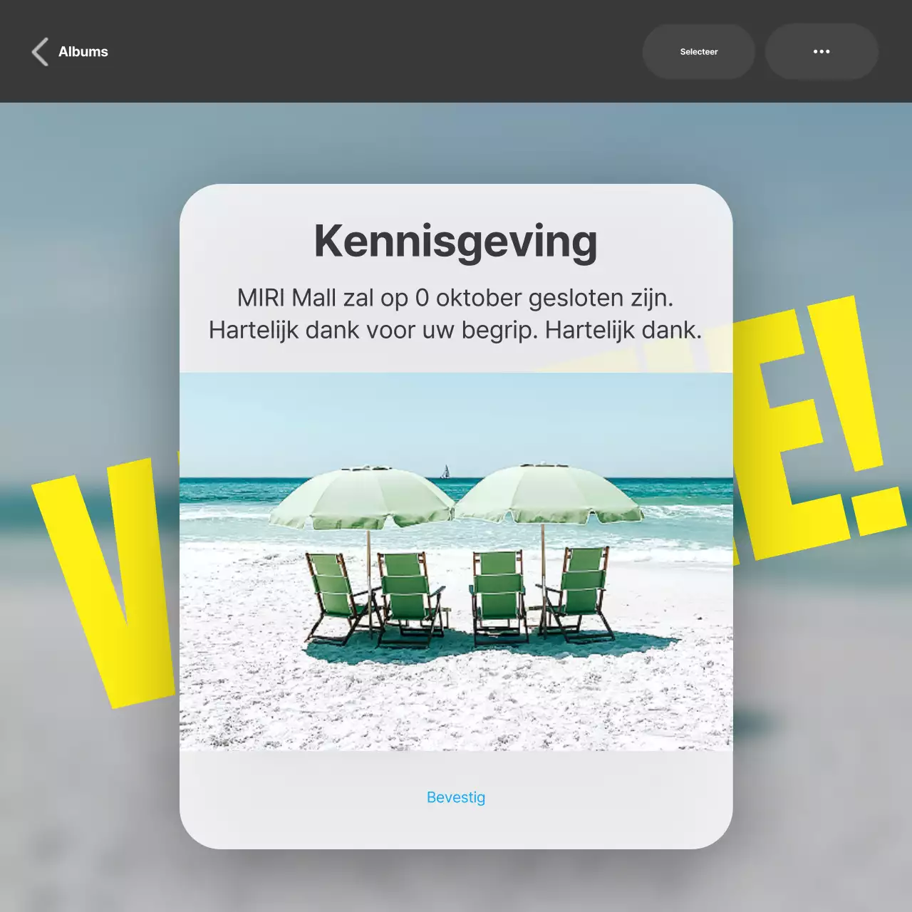 Trendy sluitingsaankondigingen in geel en lichtblauw