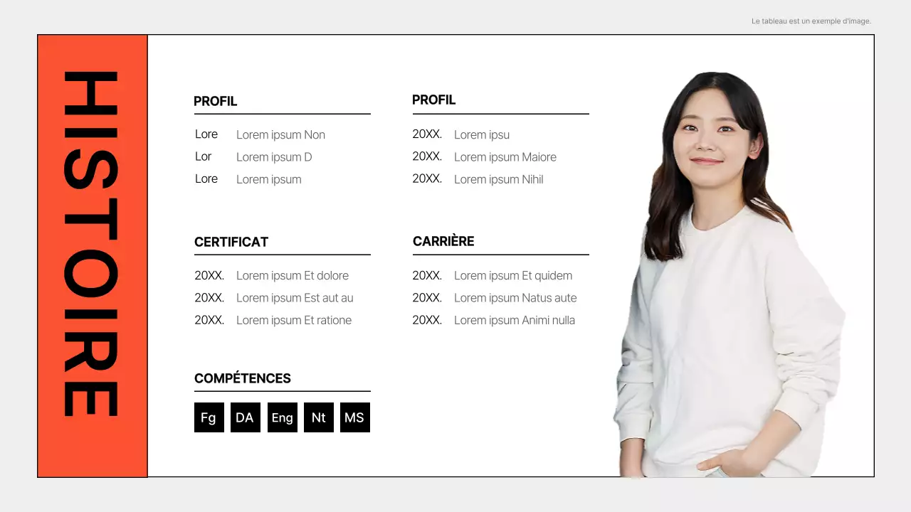 Un portfolio simple de spécialiste du marketing en gris et orange