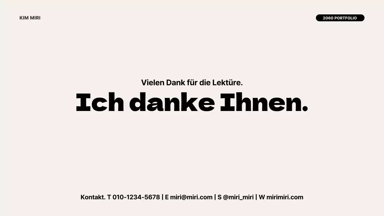 Ein modernes Portfolio zur Einführung in Elfenbein und Schwarz