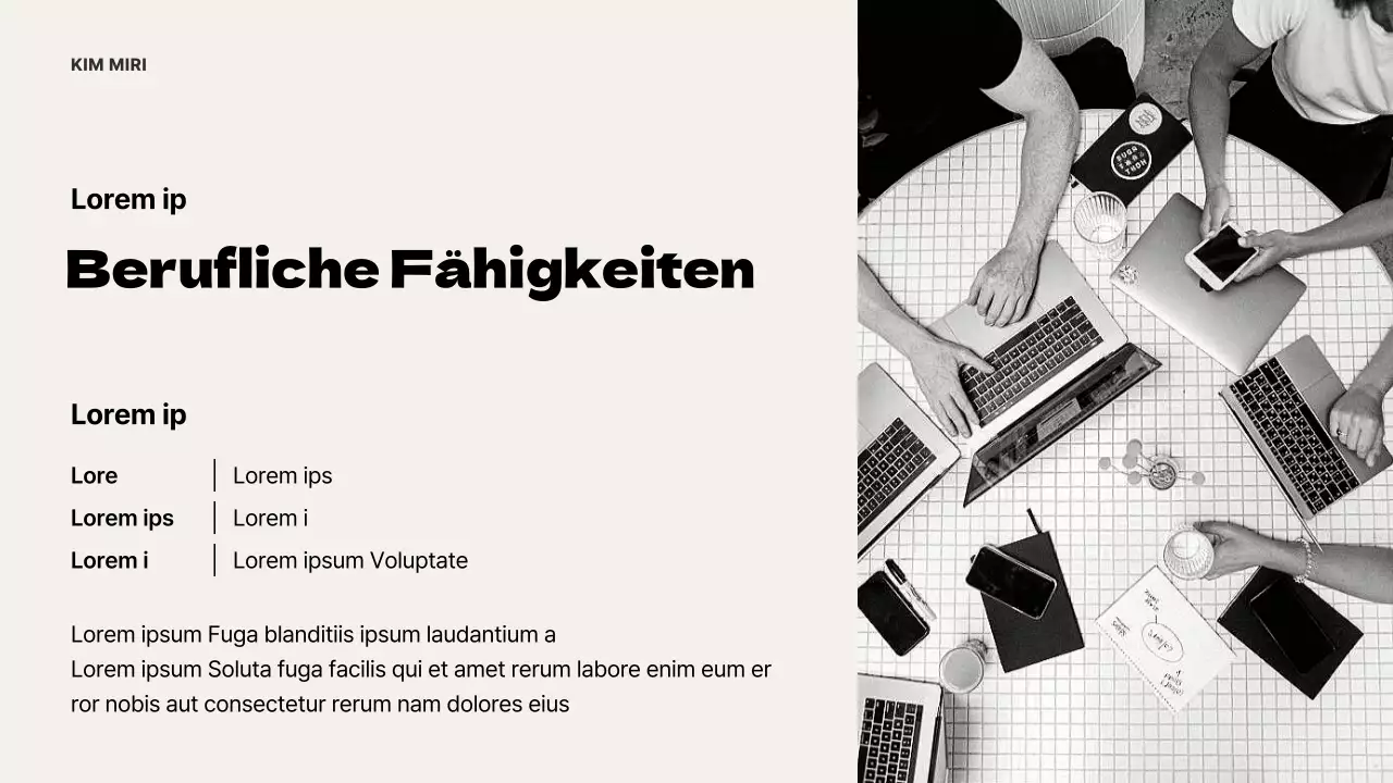 Ein modernes Portfolio zur Einführung in Elfenbein und Schwarz