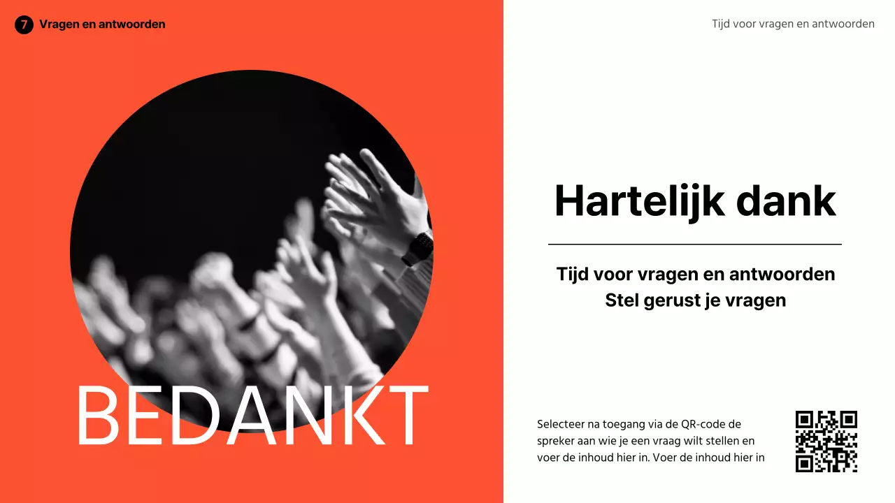 Modern speakerdeck in oranje en zwart-wit