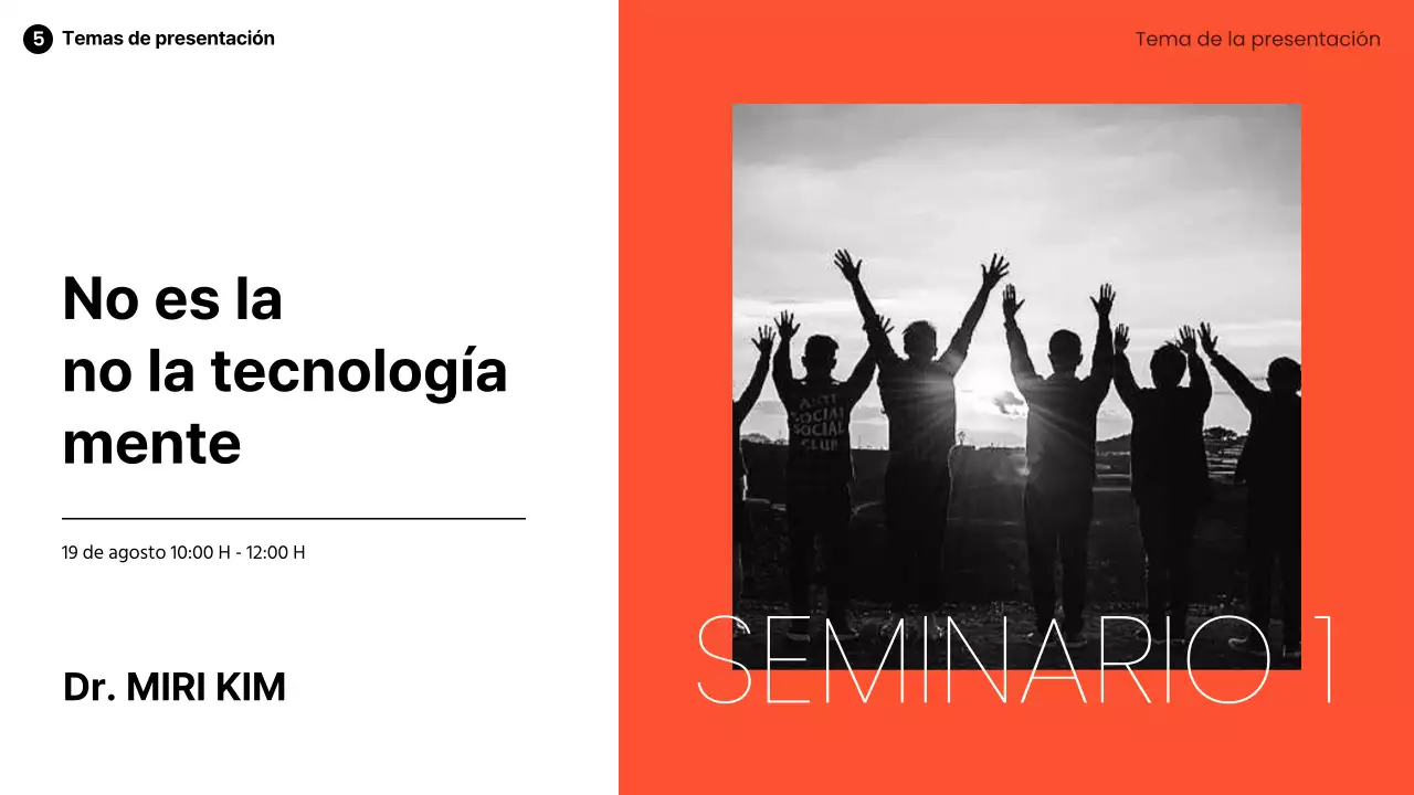 Moderna cubierta de altavoces en naranja y blanco y negro