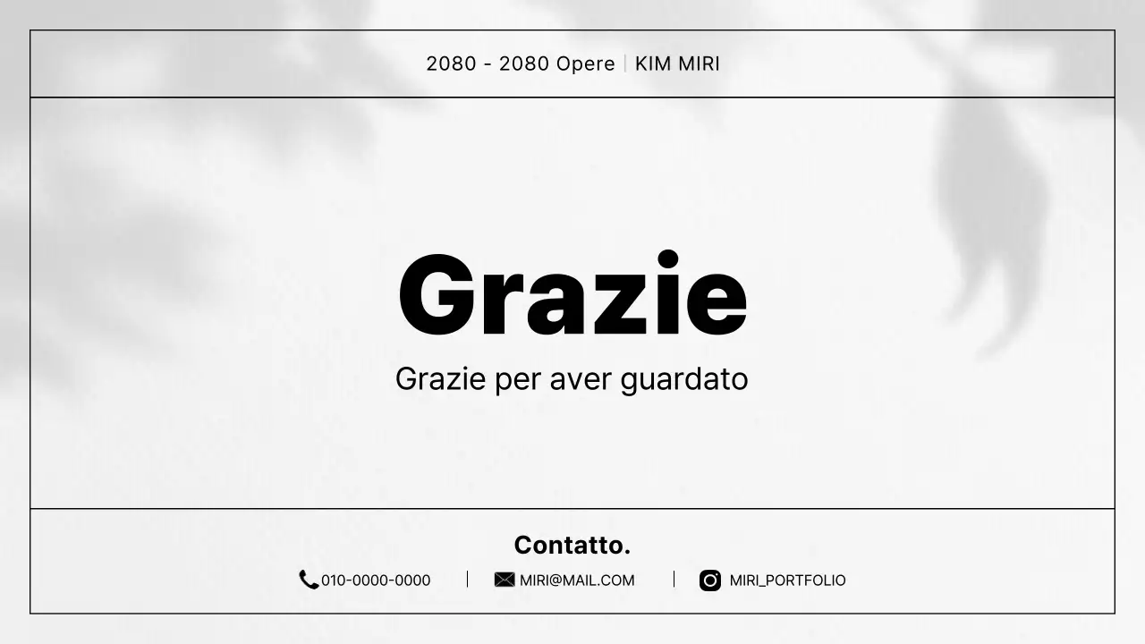 Un semplice portfolio di CV in grigio e nero