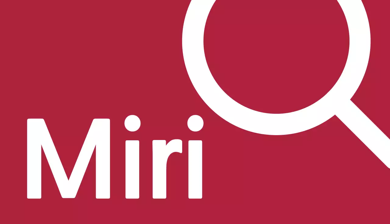 Red Professional Business Card