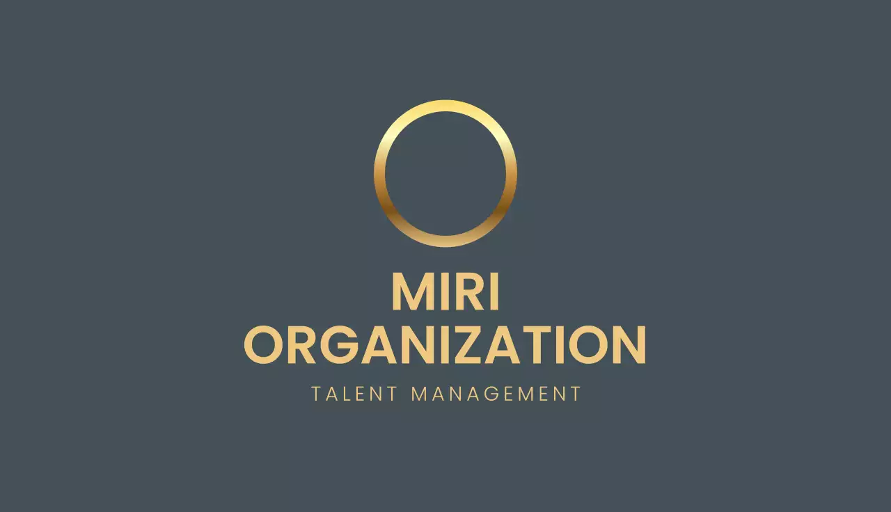 White Minimal Business Card