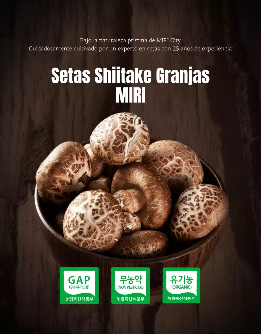 Setas shiitake marrones y ordenadas ad