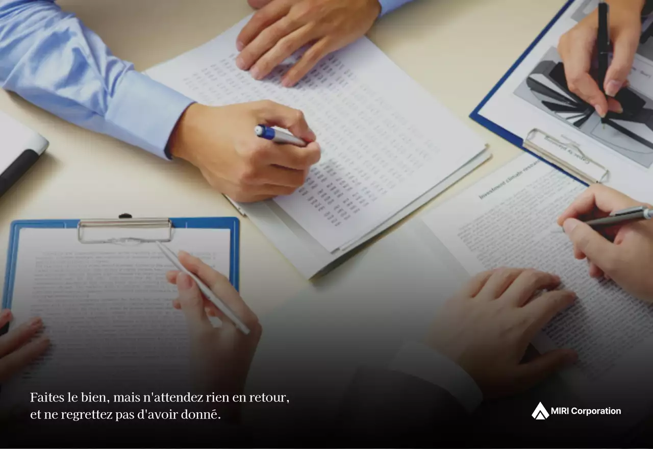 Un calendrier d'entreprise simple en gris