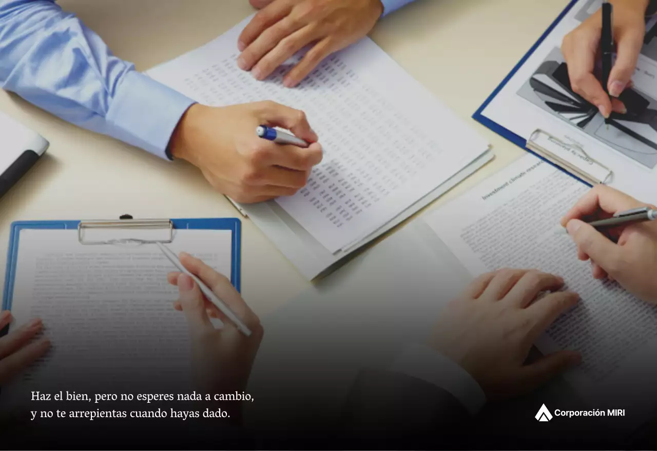 Un sencillo calendario corporativo en gris