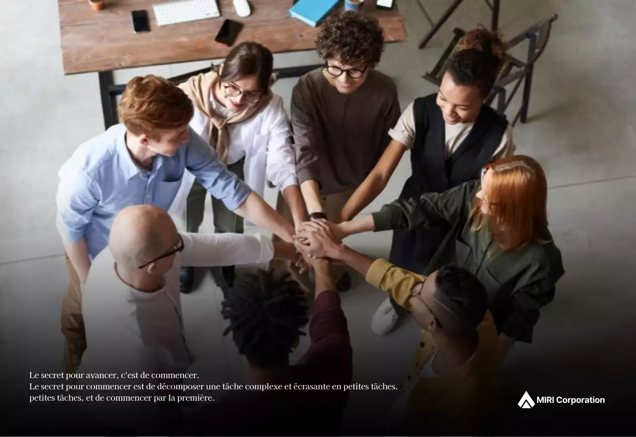 Un calendrier d'entreprise simple en gris