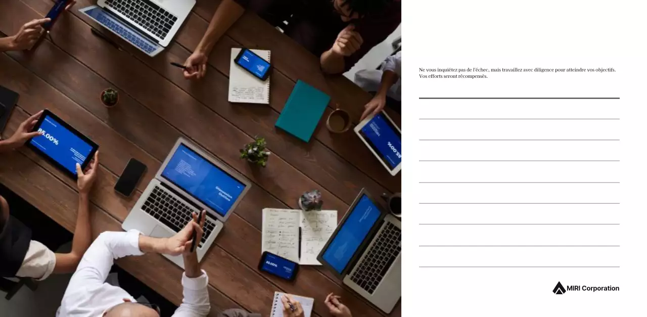 Un calendrier d'entreprise simple en gris