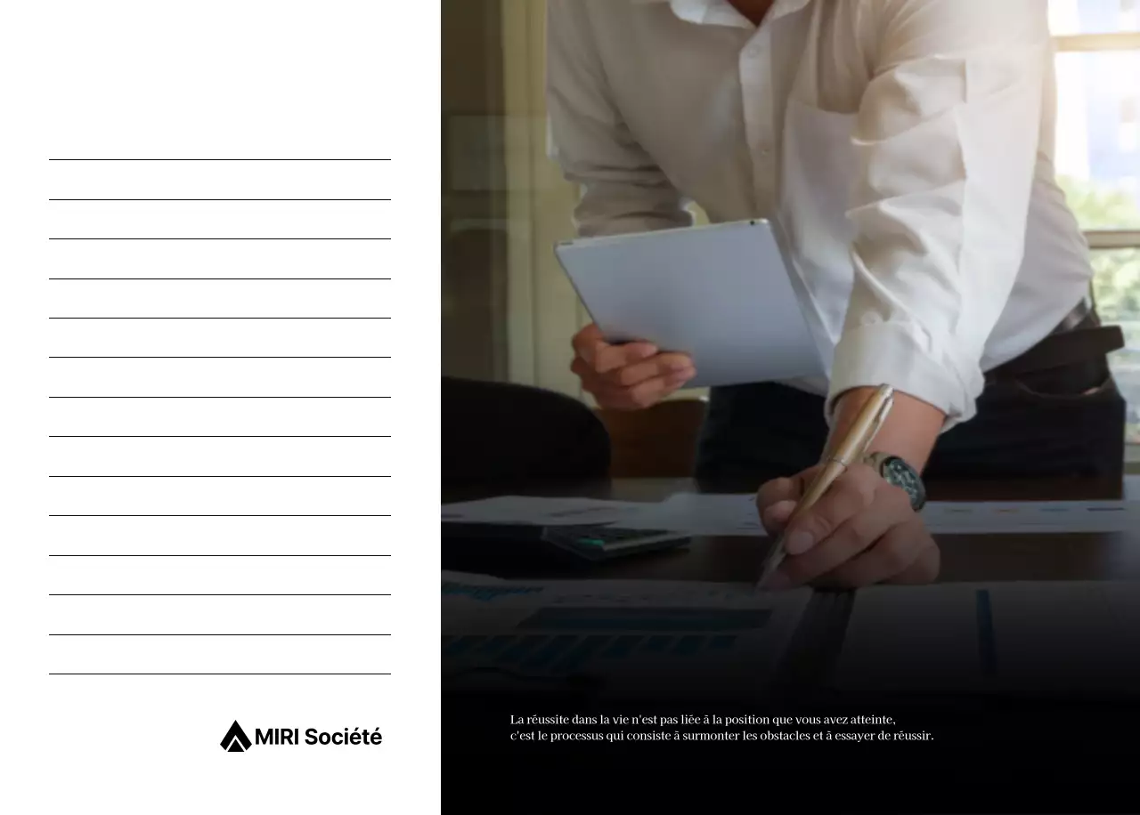 Un calendrier d'entreprise simple en gris