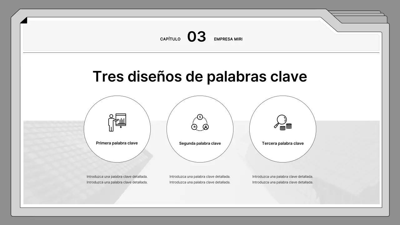 Propuesta en blanco y negro, cuidadosamente enmarcada en un archivador