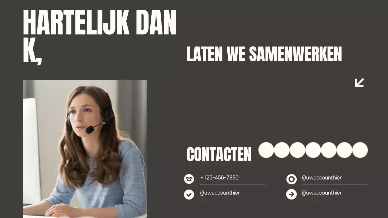 Oranje moderne portfolio documentpresentatie