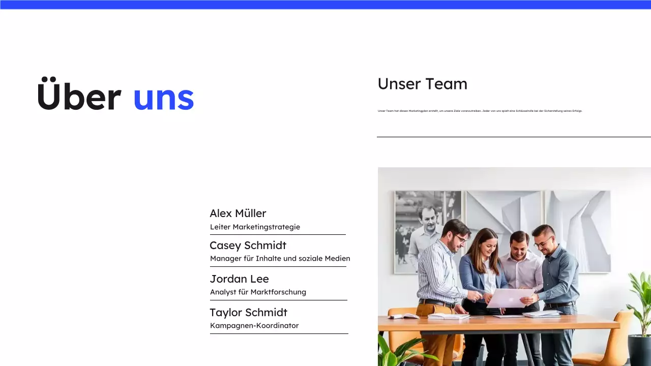 Blauer einfacher Marketingplan Präsentation