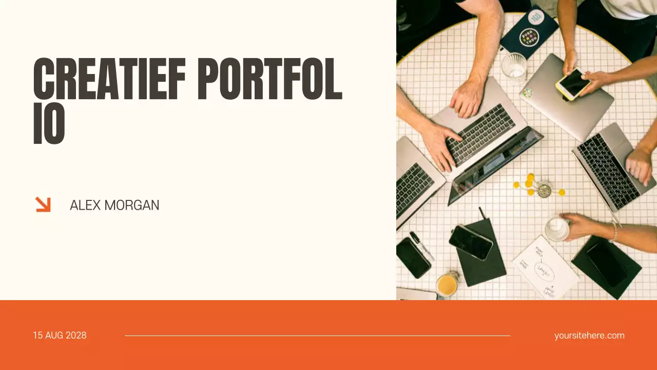 Oranje moderne portfolio documentpresentatie