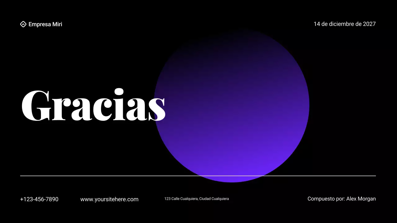 Presentación del plan de marketing en degradado negro y morado