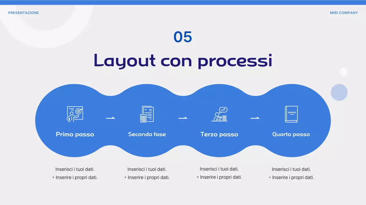 Proposta con forme semplici su sfondo blu