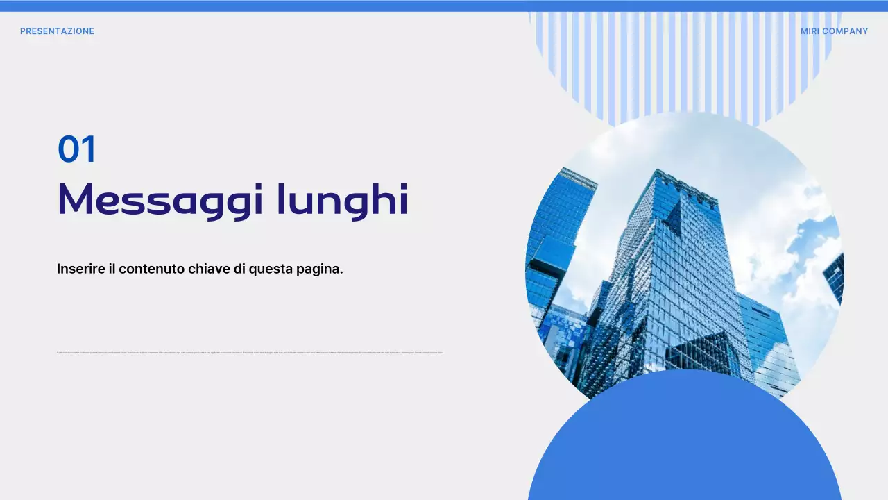 Proposta con forme semplici su sfondo blu