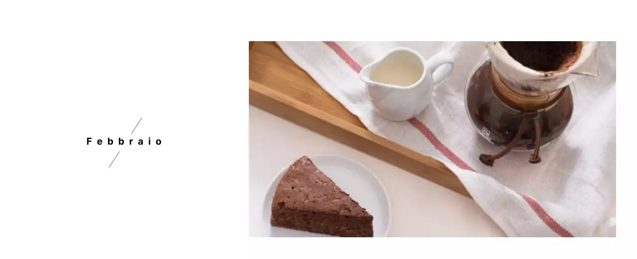 Un caffè sentimentale bianco e marrone