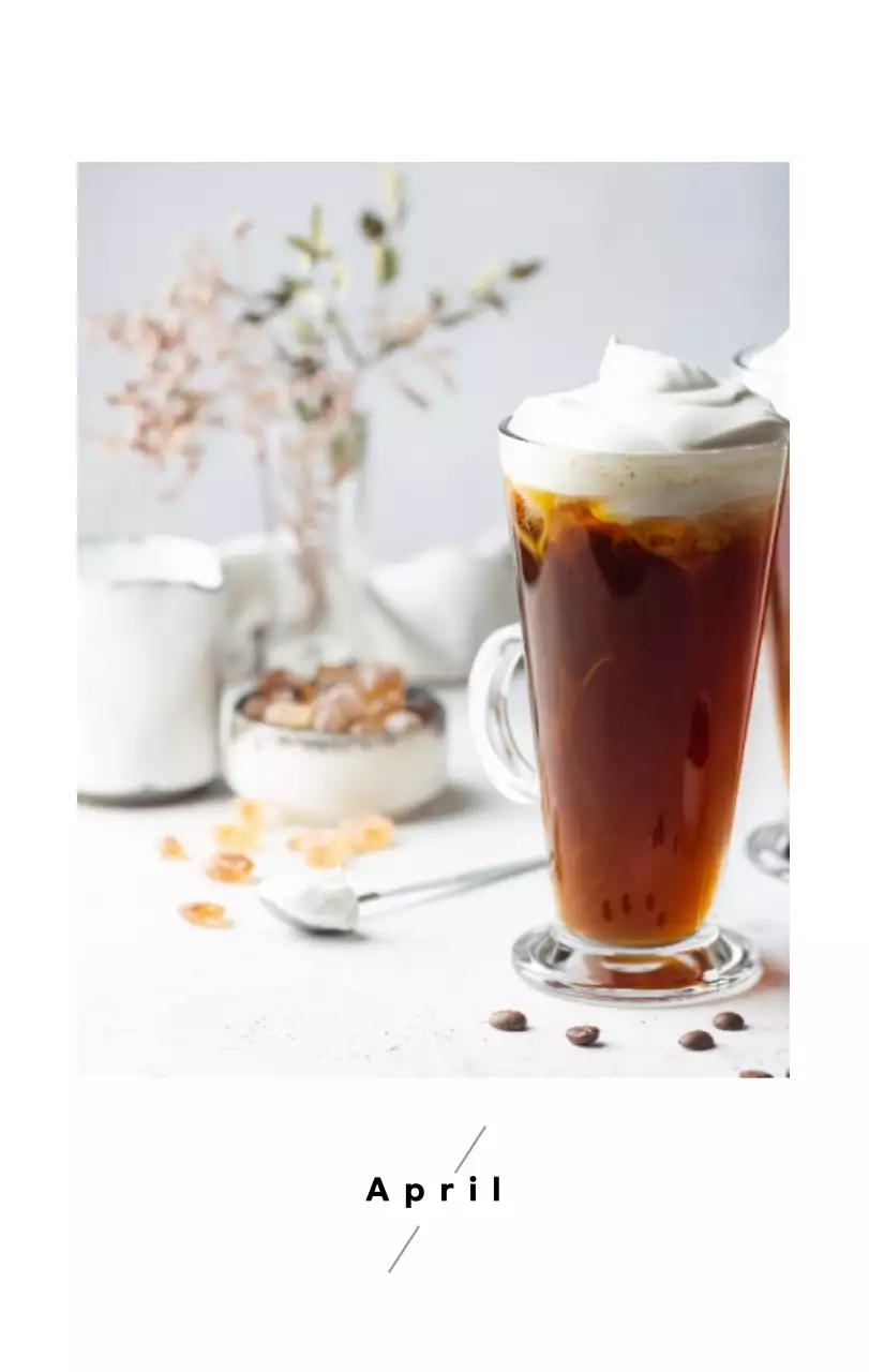 Einfacher Kaffee-Foto-Tischkalender für Cafés in Weißtönen