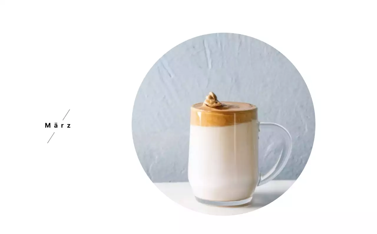 Ein weiß-braunes sentimentales Café