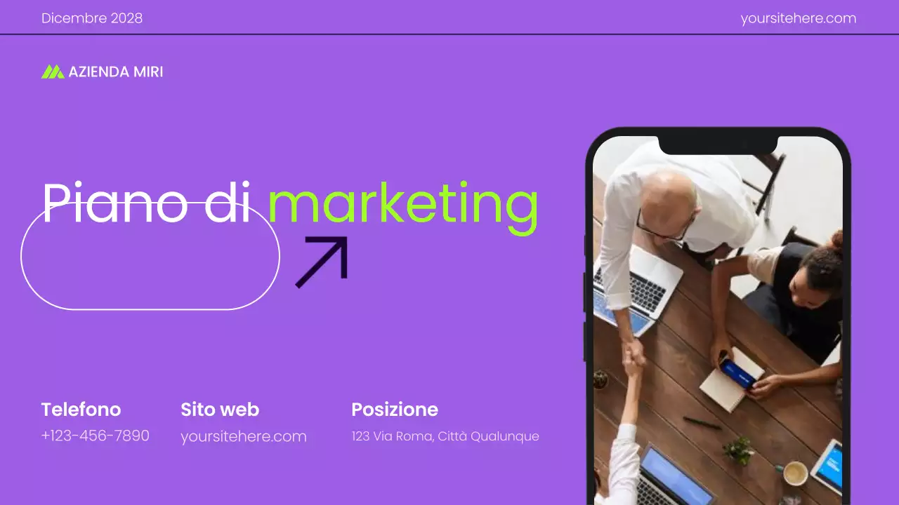 Presentazione del piano di marketing con gradiente moderno viola