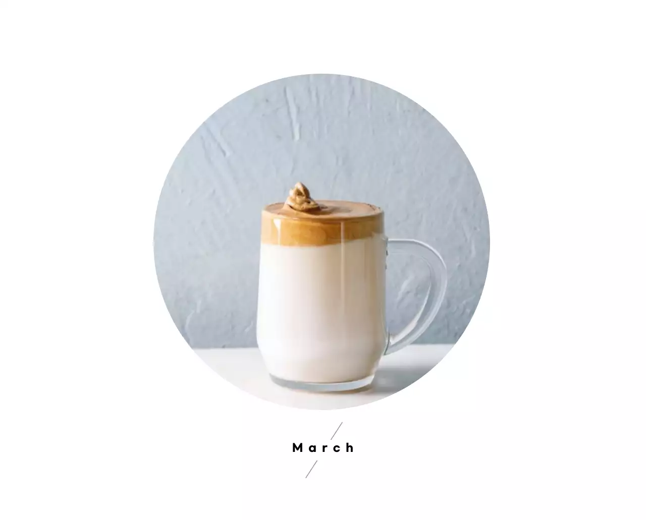 ホワイトトーンのシンプルなコーヒー写真カフェ用卓上カレンダー