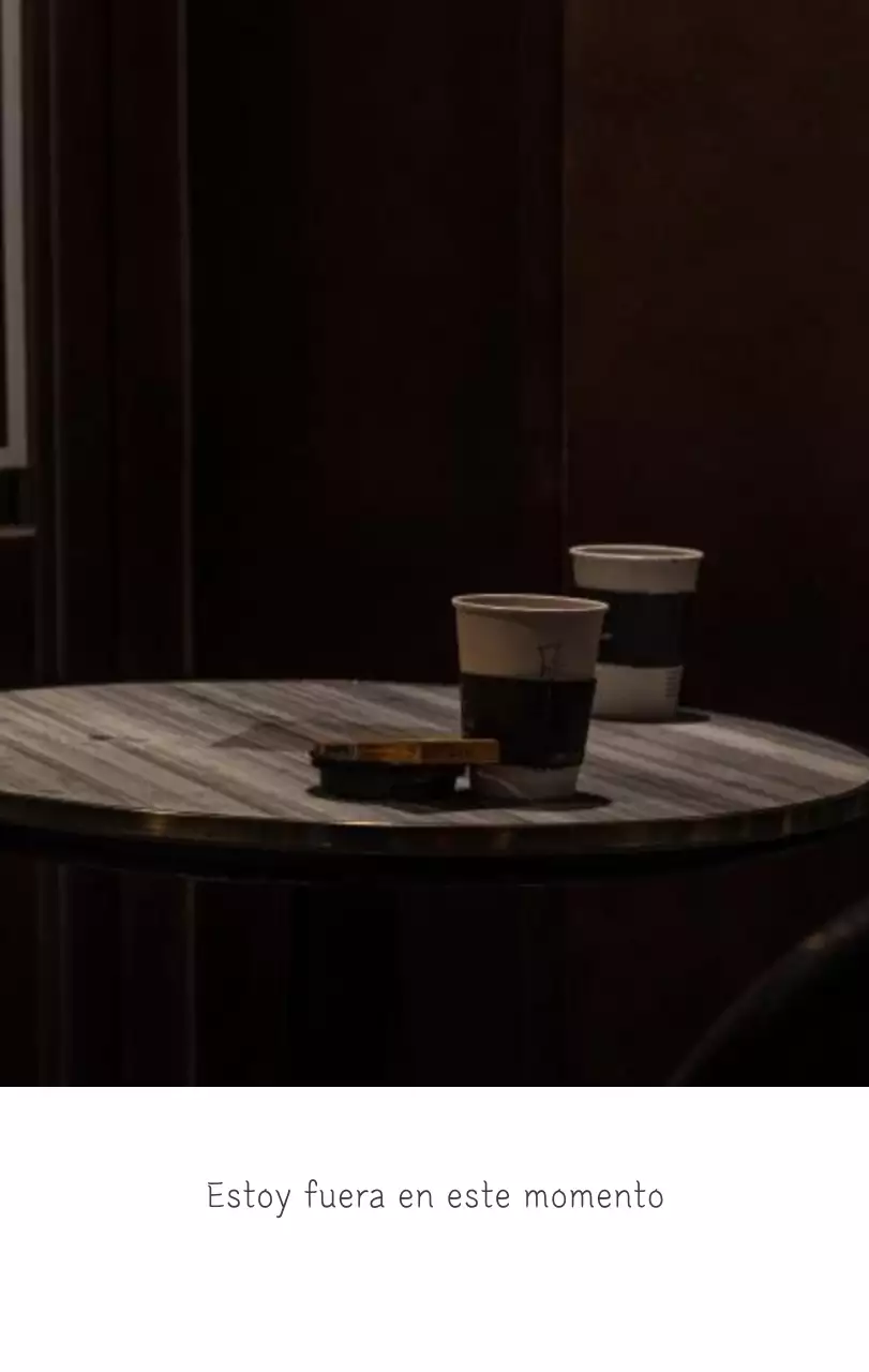 Calendario blanco de naturaleza botánica limpia