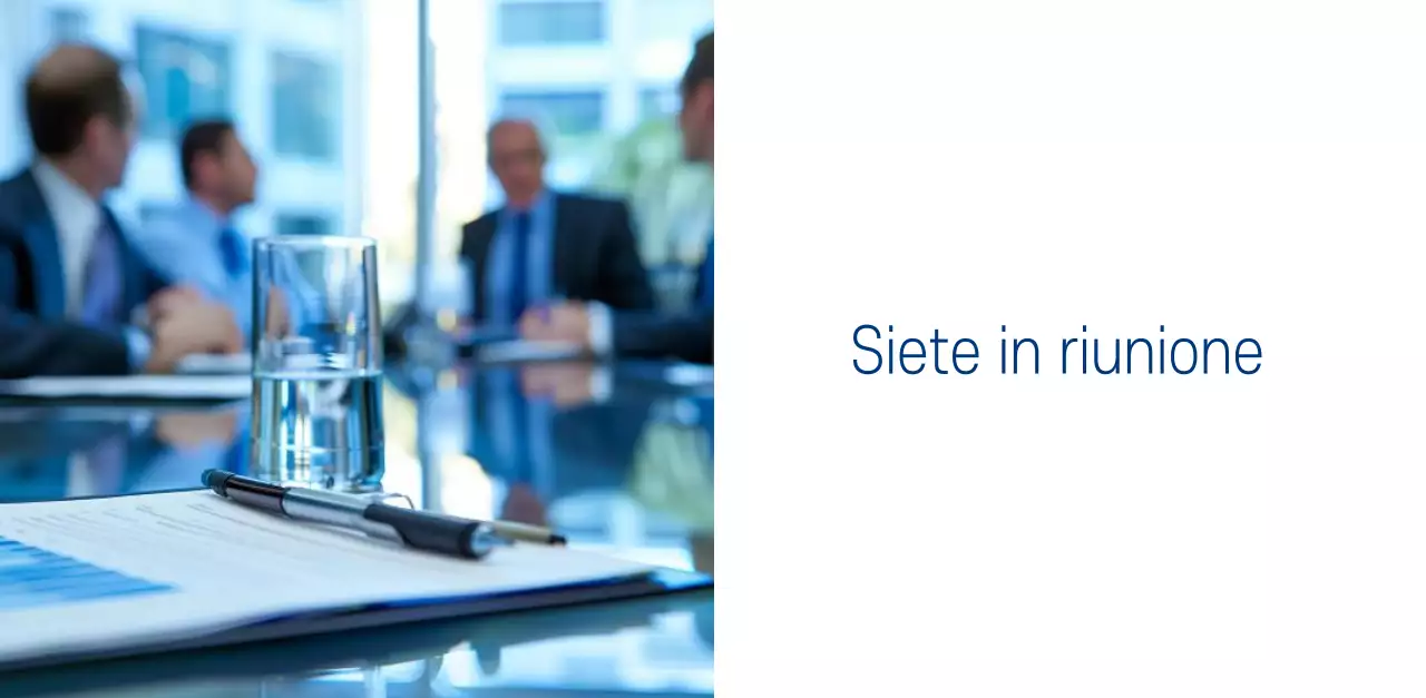 Calendario promozionale dell'ospedale semplice, bianco e blu