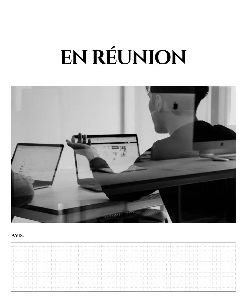 Calendrier simple avec un concept de photographie de voyage émotionnel en noir et blanc