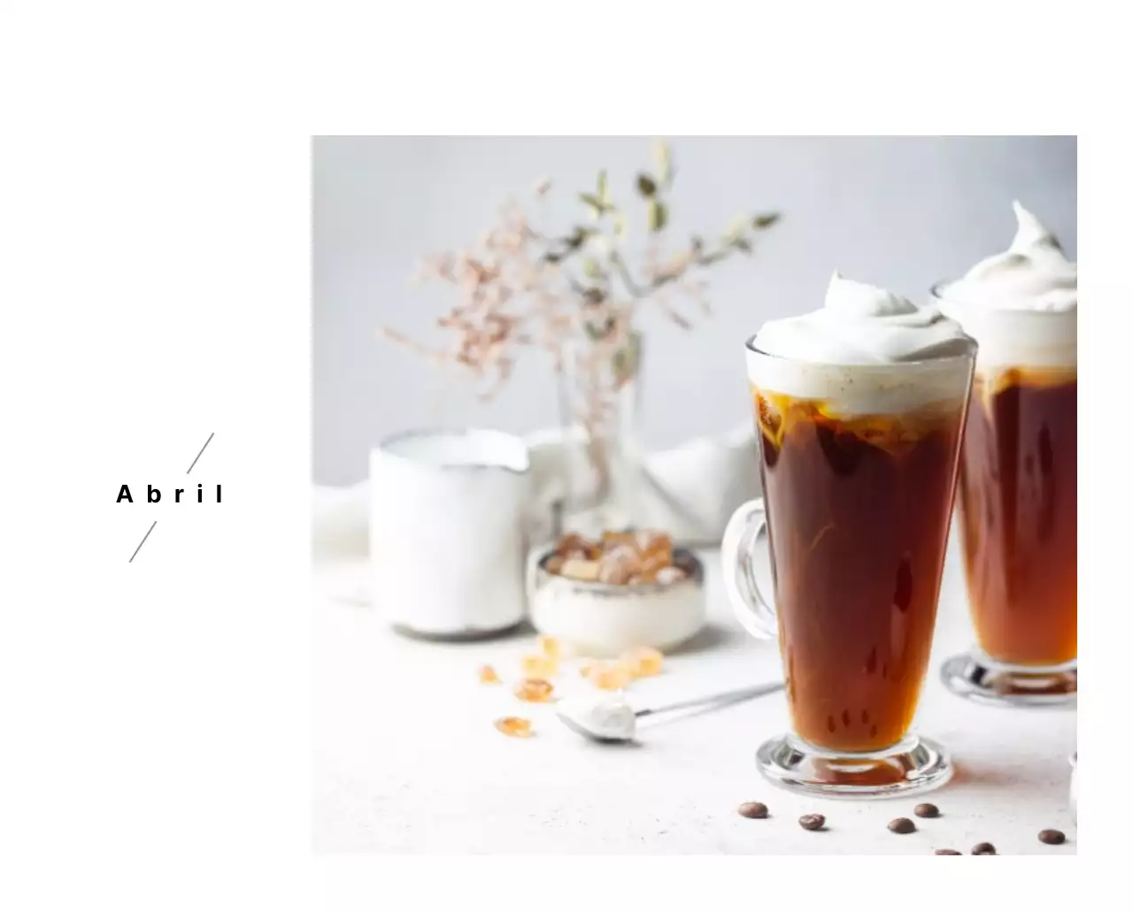 Un café sentimental blanco y marrón