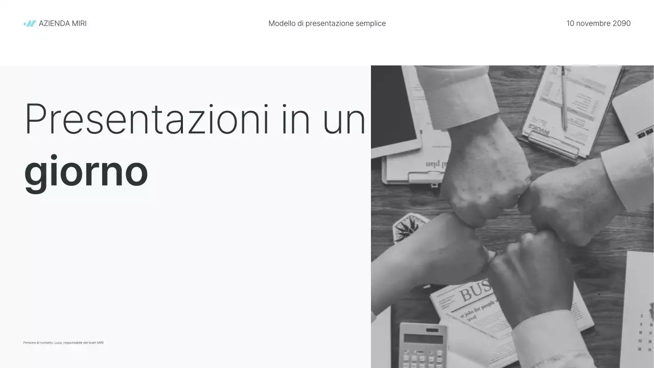 Moderna relazione aziendale in grigio e azzurro