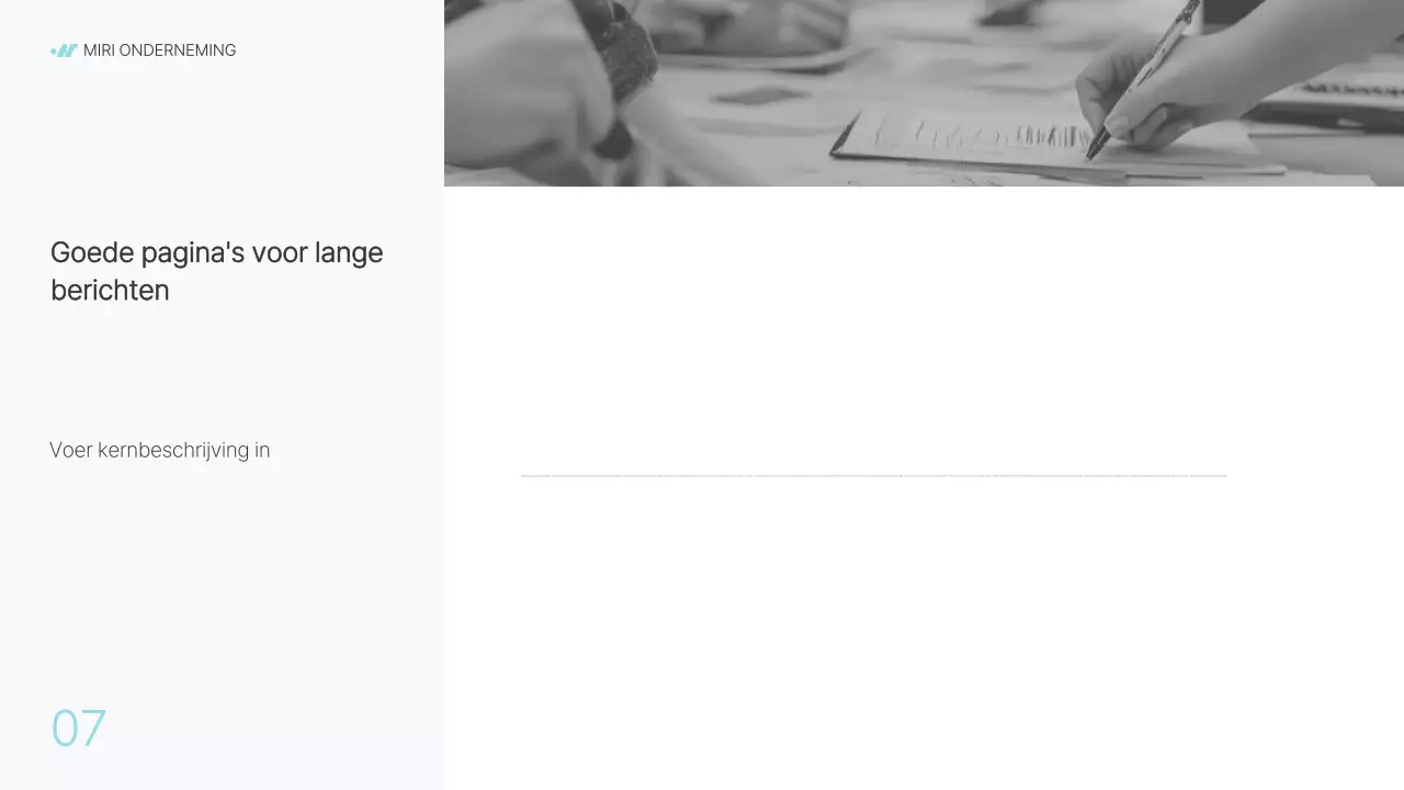 Modern bedrijfsrapport in grijs en lichtblauw