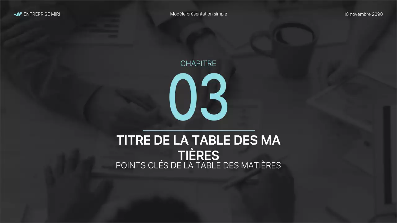 Rapport d'activité d'une entreprise moderne en gris et bleu clair