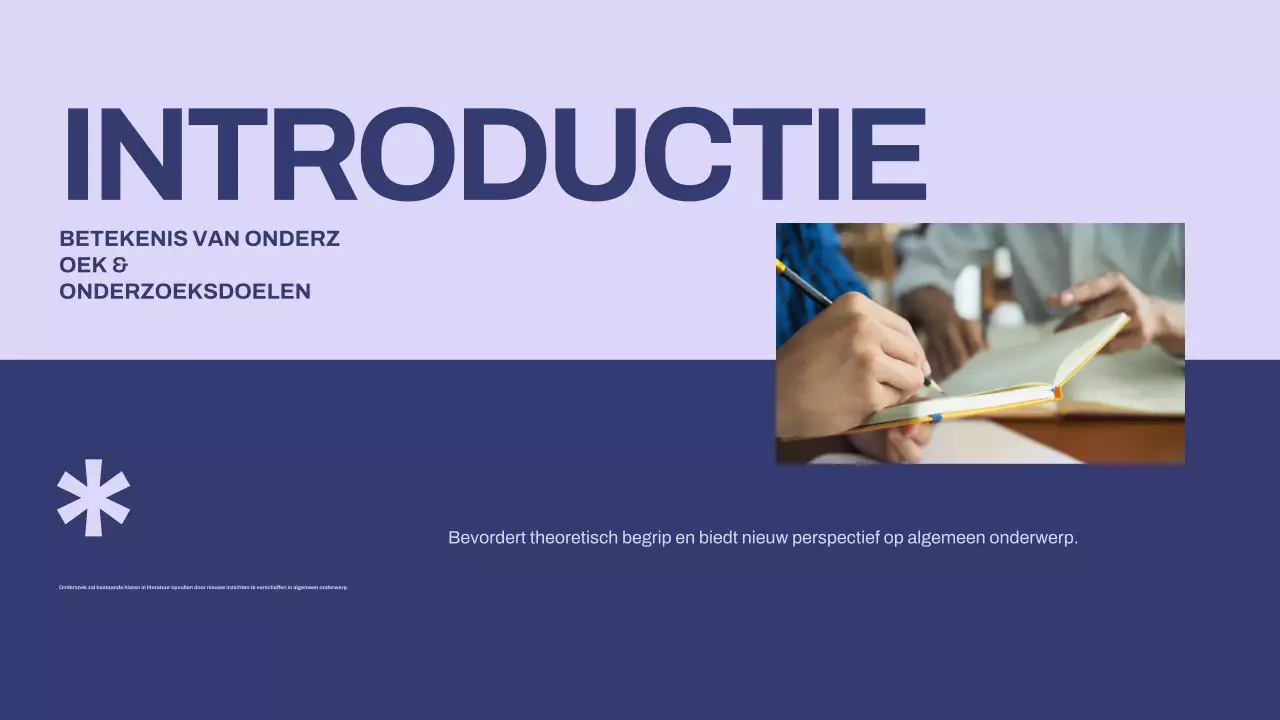 paarse minimalistische scriptiepresentatie