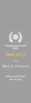 Un trophée classique de tournoi de golf représentant une couronne de laurier entourant une balle de golf.