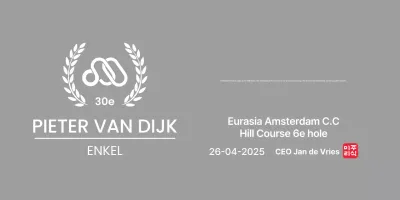 Nette golftrofee met laurierblad en bedrijfslogo