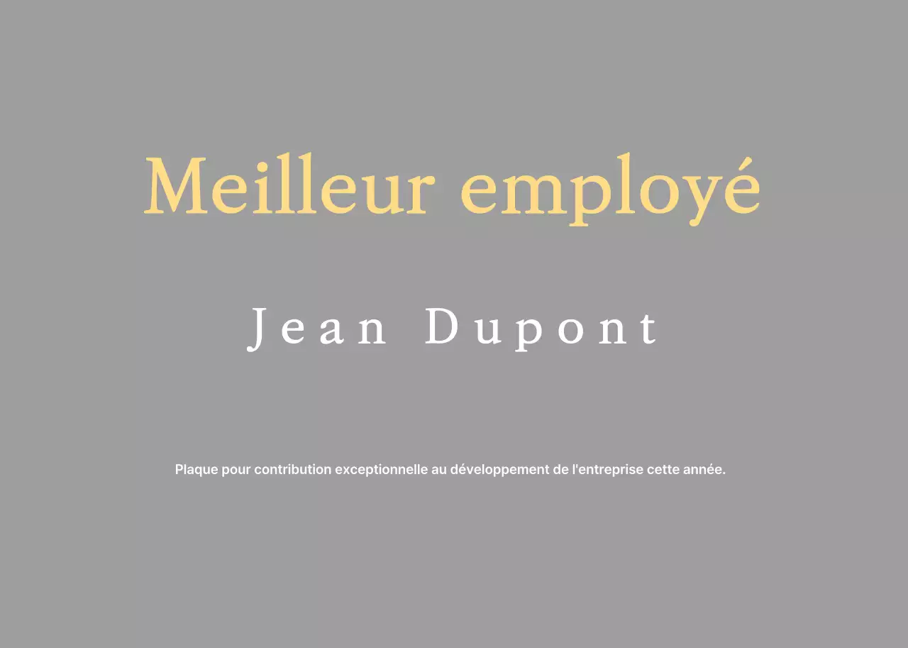 Plaque de l'employé soigné et ordonné