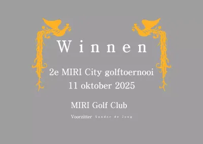 Klassieke golftoernooitrofee met kleurrijke feniksdecoratie