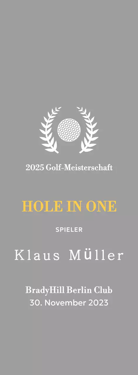 Eine klassische Golfturnier-Trophäe mit einem Lorbeerkranz, der um einen Golfball gewickelt ist.