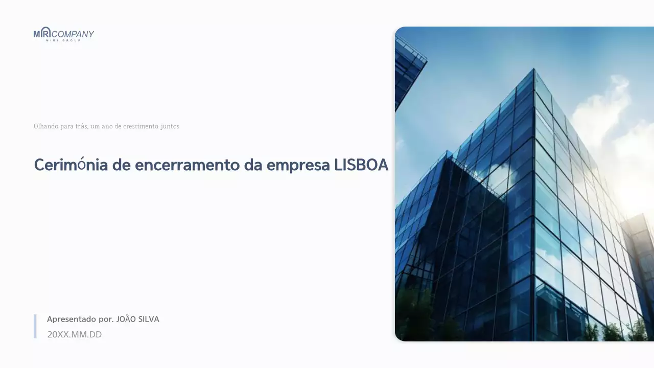 Relatório de fim de ano empresarial moderno e branco