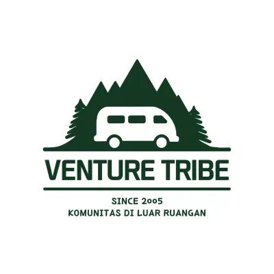 Green Rustic Travel Logo