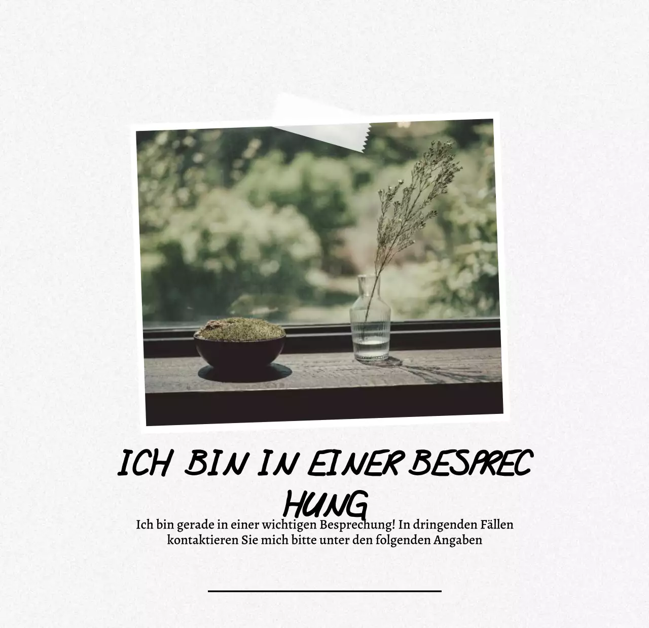 Fotokalender mit alten Erinnerungen und Fotorahmen