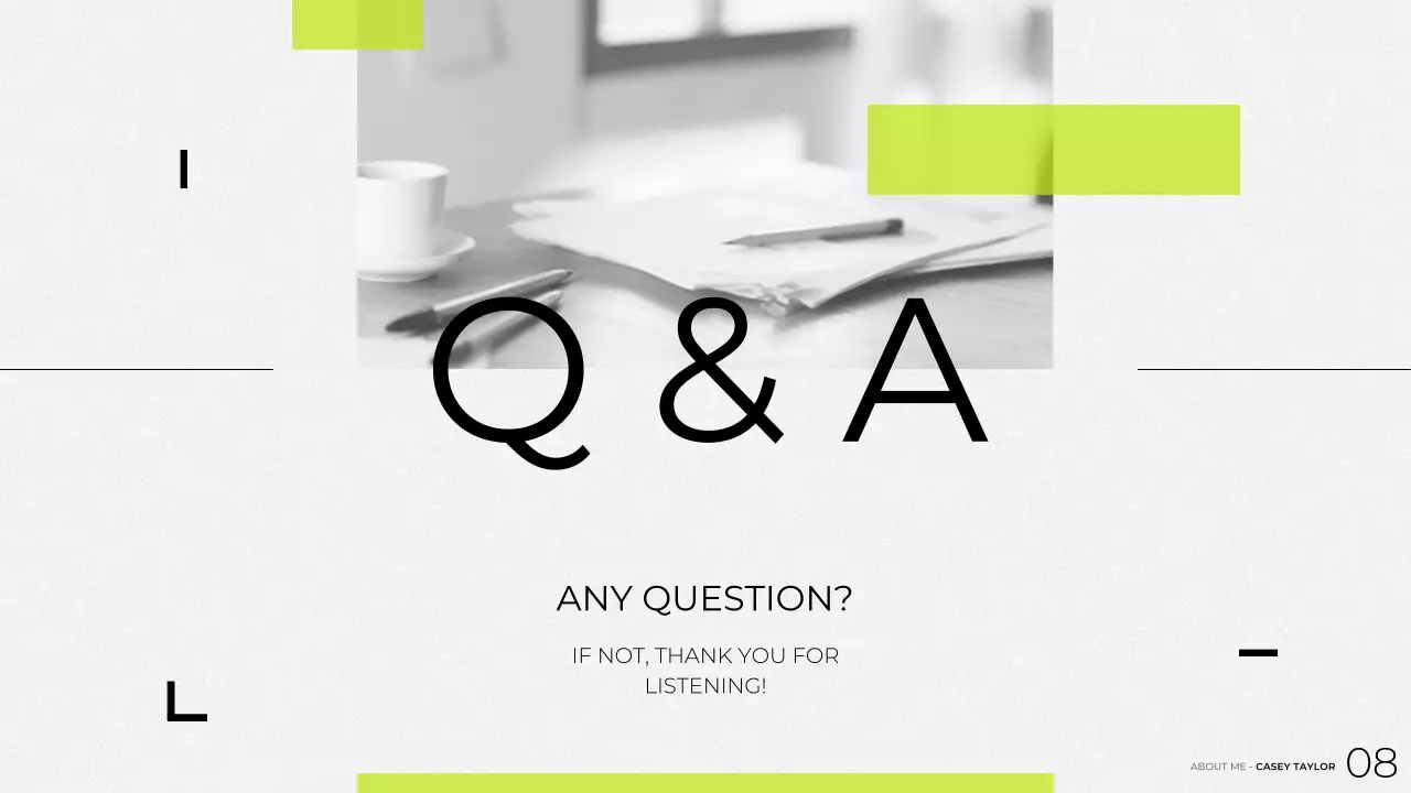 Trình bày danh mục đầu tư tối giản màu trắng