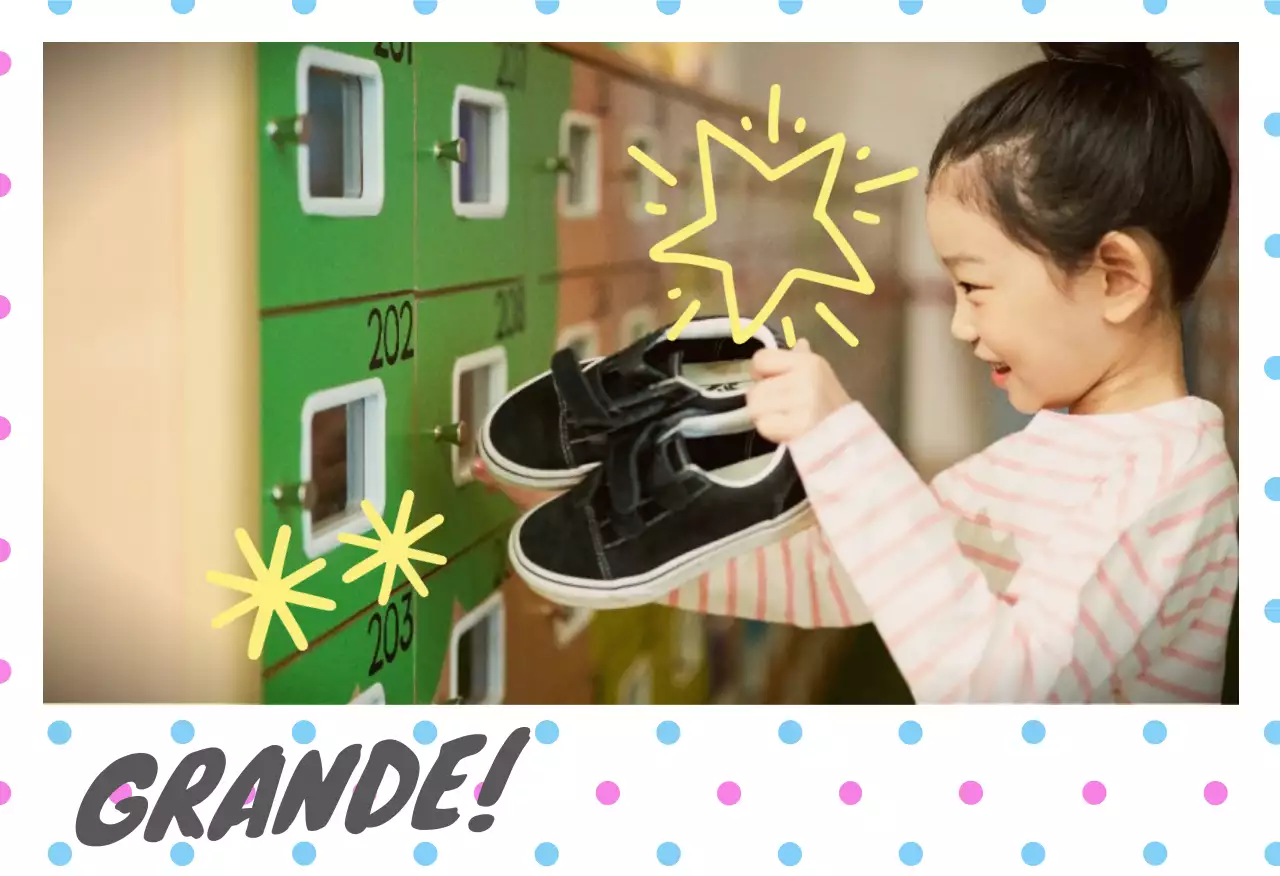 Cornice per foto di famiglia bianca e accogliente